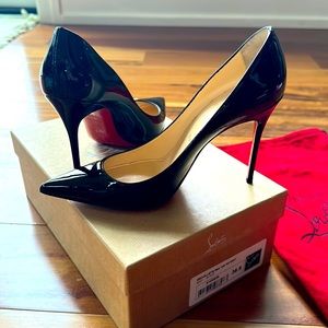Christian Louboutin 554 Pantent leather 100m pump. Size 36.5